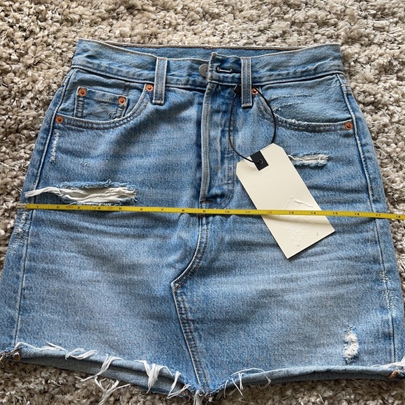 Levi’s High Rise Denim Skirt - Picture 8 of 9